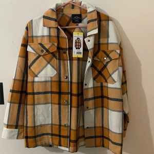 COPY - NWT Women’s oversized Small plaid shirt jacket HFX